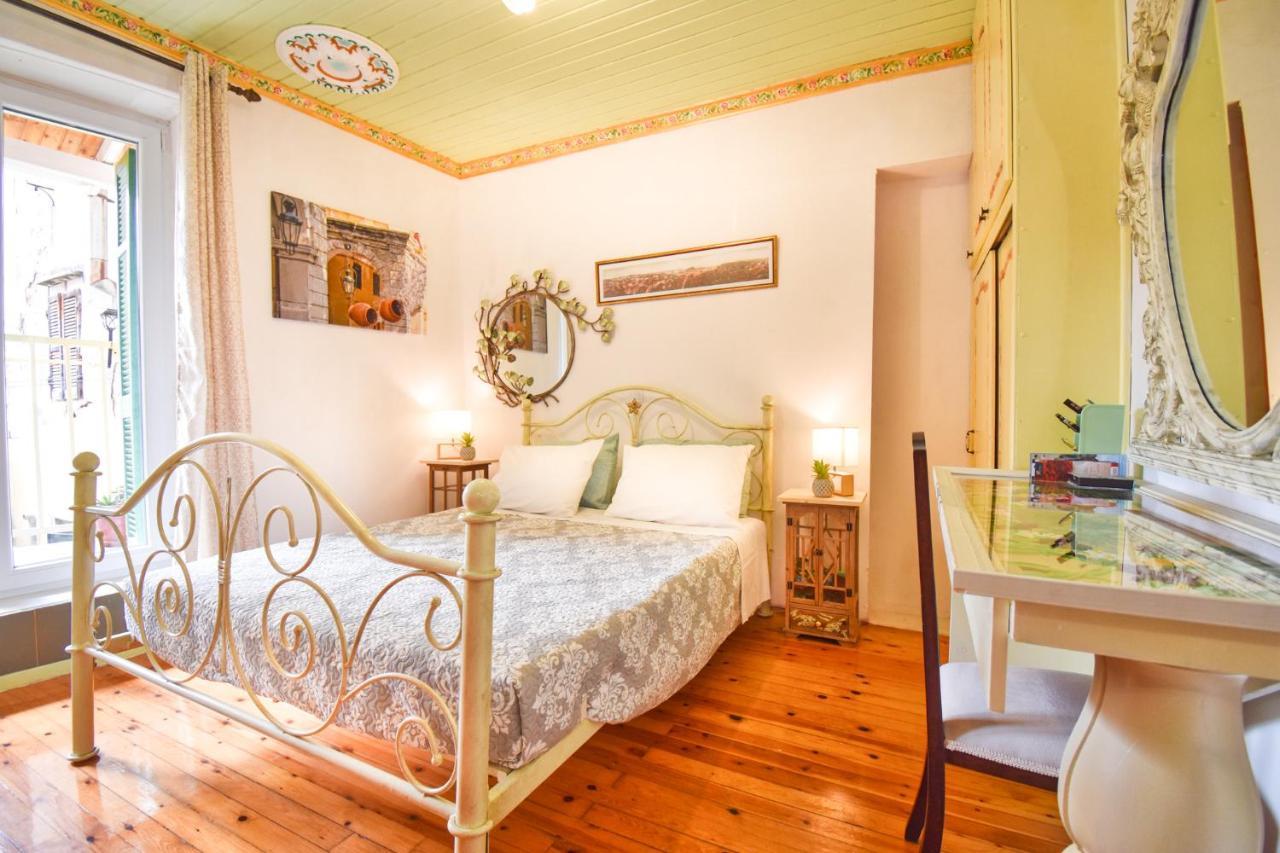 Venetian Well Gallery Apartment In Corfu Old Town Eksteriør bilde